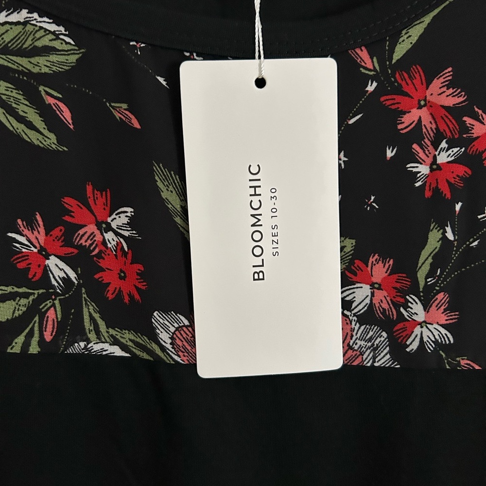 Plus Size Bloomchic Top - Picture 5 of 6